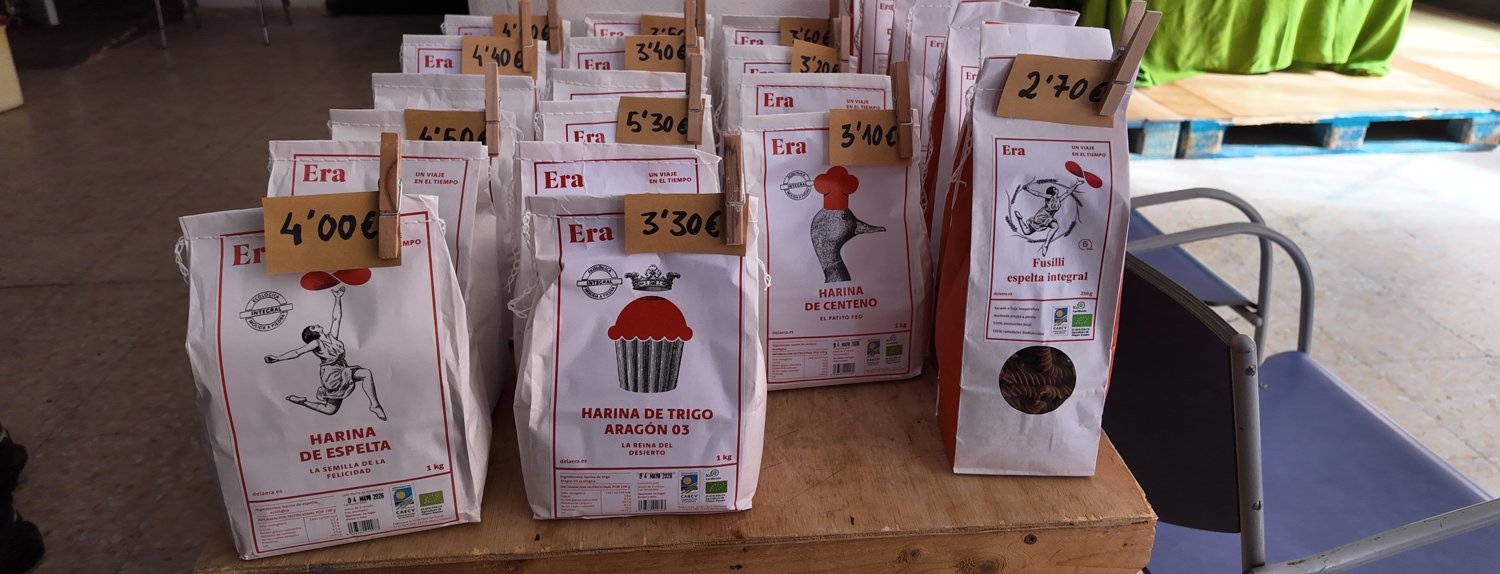 Sacos de harina Era listos para su distribución